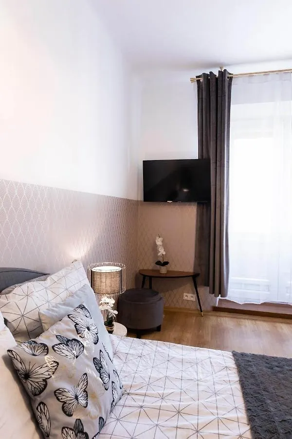 Clicktheflat Royal Route Warecka Apart Rooms Warsaw