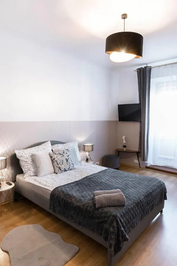 Clicktheflat Royal Route Warecka Apart Rooms Warsaw